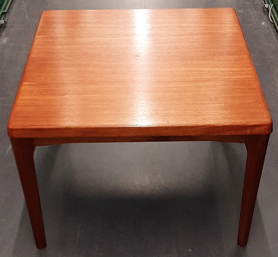 Image 1 of Table basse en teck de conception danoise