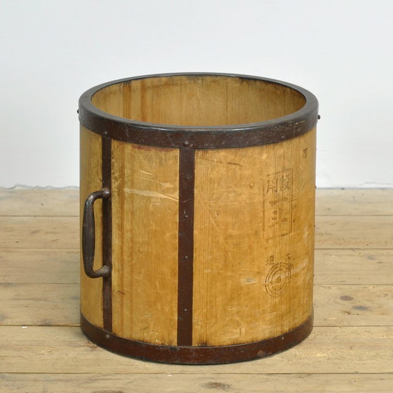 Antieke Japanse houten rijstmaat, circa 1930 – Decoratieve objecten, Iron, Wood (photo 4 of 9)