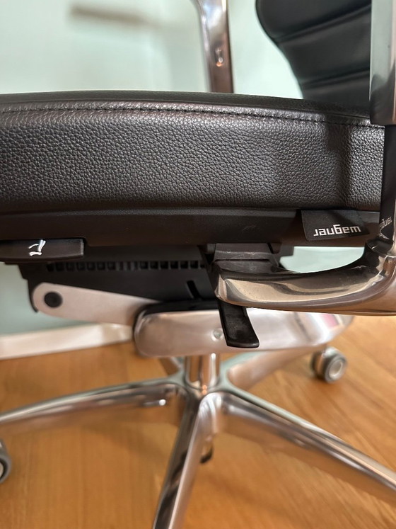 Image 1 of Silla de oficina de diseño Wagner W5