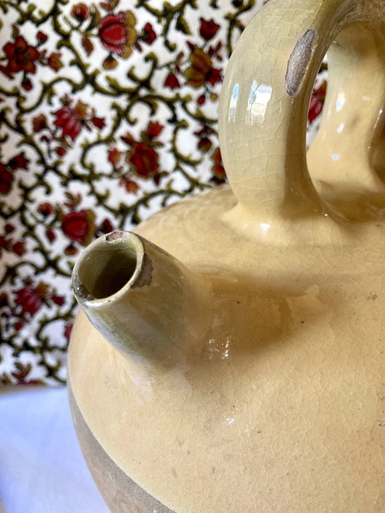 Image 1 of Gargoulette en terre cuite émaillée jaune