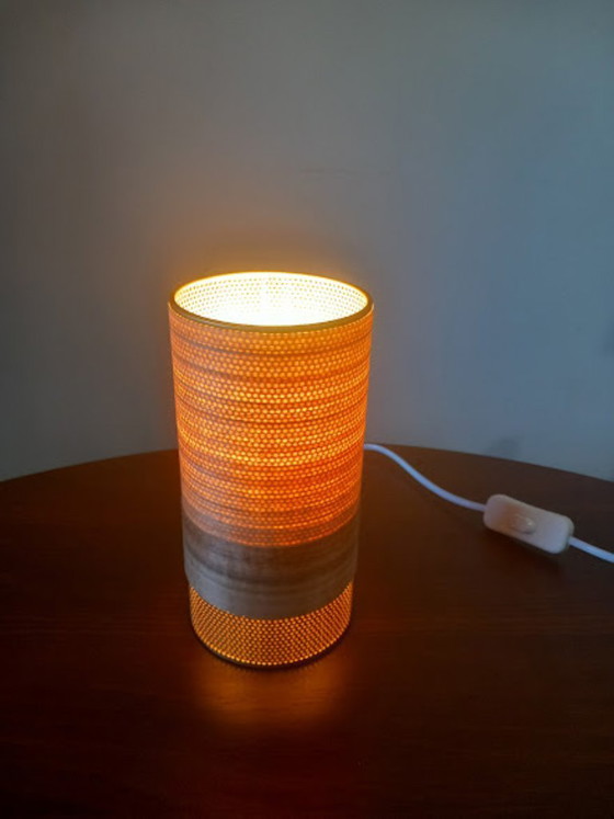 Image 1 of Lámpara de mesa - Sustenaible Design Metal, Madera