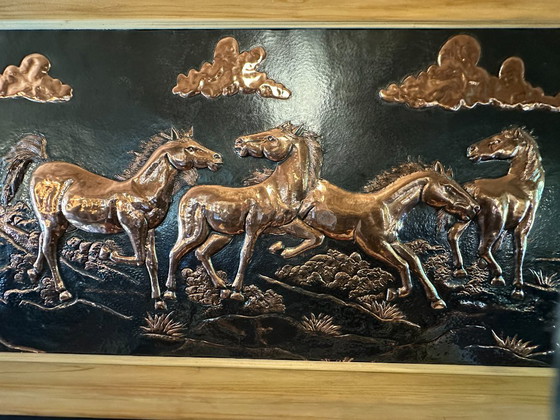 Unique hammered copper wall relief with galloping horses. – Decorative Objects, Wood (photo 5 of 7)