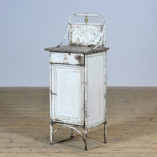 Comodino, circa 1920