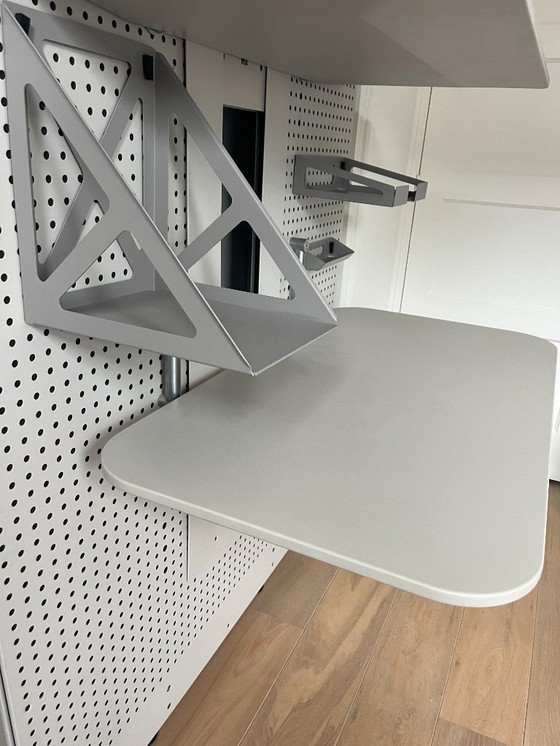 Image 1 of Vitra Ad-hoc-Monowandsystem