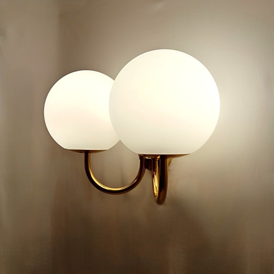 Image 1 of Aplique extragrande, 1 de 12, Art Déco, Moderno de mediados de siglo, Latón, Vidrio opalino, Glashütte Limburg, Muy raro