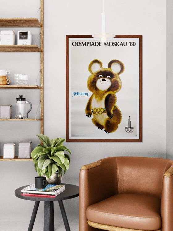 Image 1 of 🏟️ Mischa - Olympische Spelen Moskou 1980 - Originele Vintage Officiële Duitstalige Poster | 99 x 68cm