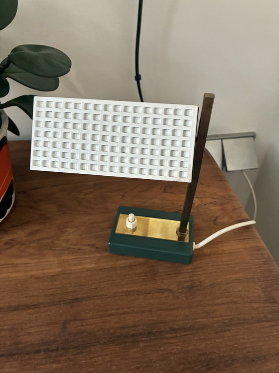 Lampada da tavolo vintage anni '50 – Stile Mathieu Matégot – Metallo perforato e Ottone – Lampade da tavolo (photo 2 of 12)