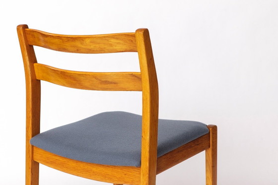 Image 1 of Chaise empilable en chêne vintage par Carl-Ewert Ekström - 1960s Scandinavian Design