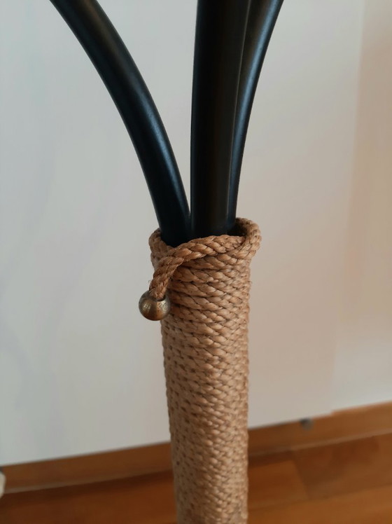 Image 1 of Lampada da terra francese vintage con treppiede in opalino, anni '50