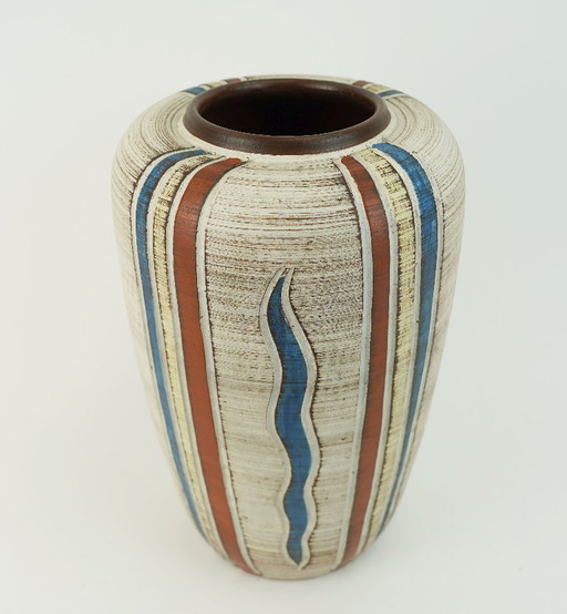 Wunderschöne westdeutsche Vase aus der Mitte des 20. Jahrhunderts, Sawa-Keramik, Sgraffito-Dekor, Modell 300/30 (1950er Jahre)