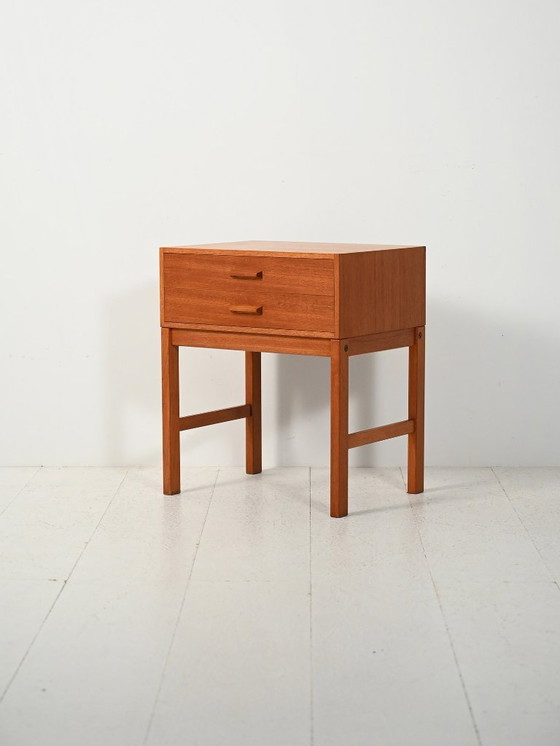 Image 1 of Table de chevet scandinave en teck des années 1960