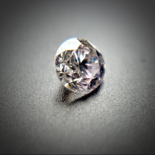 Diamond 0.14 pink with certificate