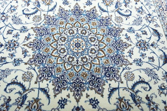 Image 1 of Alfombra oriental Nain 9La anudada a mano con contenido de seda - 303 x 197 cm