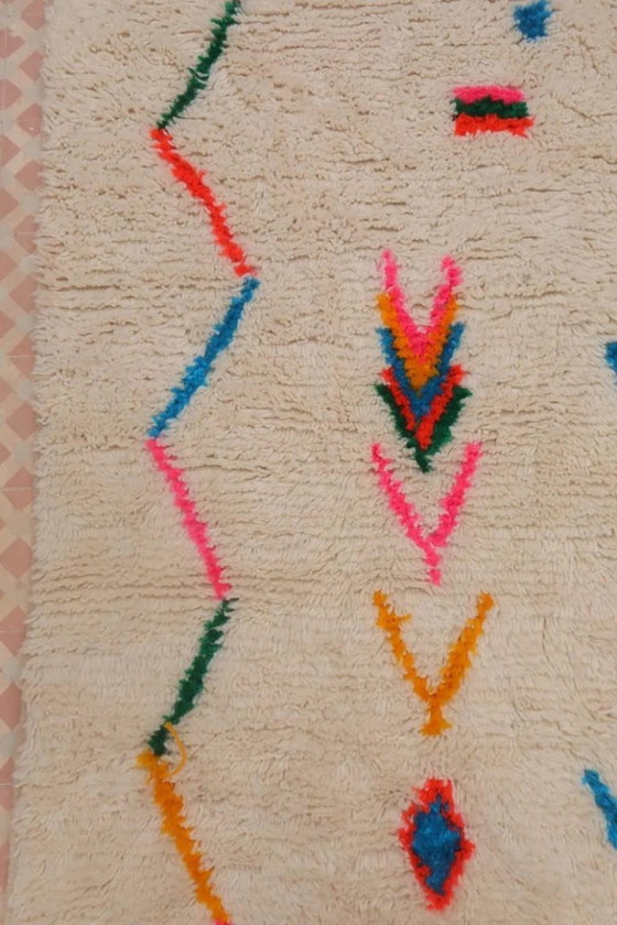 Image 1 of Tapis berbère marocain moderne 2,5 x 1,6 m