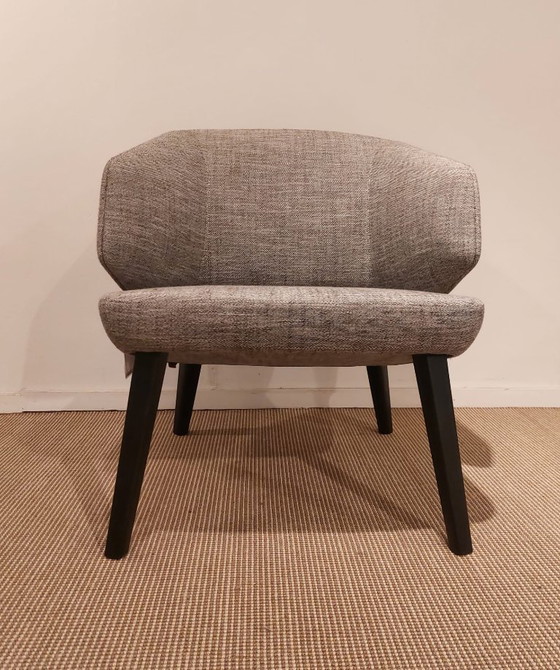 Image 1 of Montis Back me up armchair