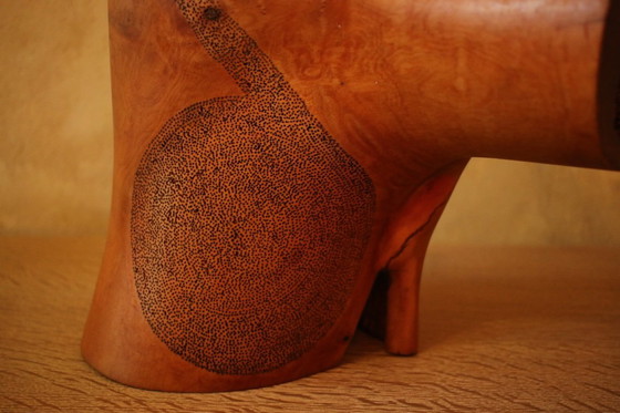 Image 1 of Sculpture aborigène abstraite en bois sculpté et gravé du Mid Century