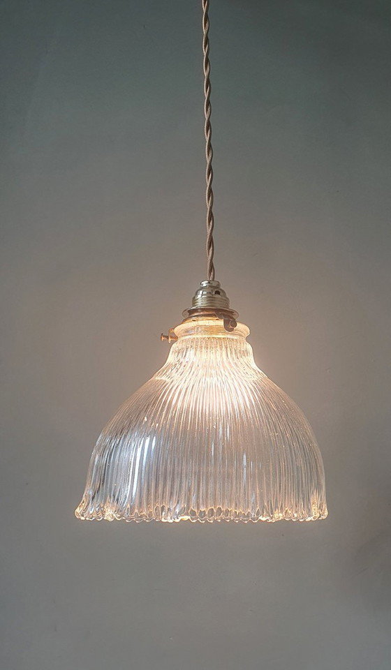 Image 1 of Lámpara colgante Holophane antigua, estilo Art Déco, de cristal fundido.