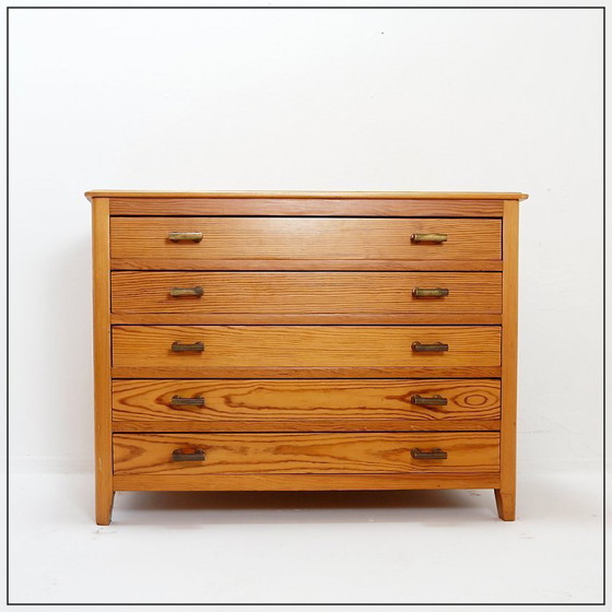 Image 1 of Commode vintage 5 tiroirs avec poignées en laiton