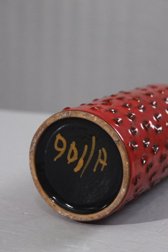 Image 1 of Vaso a cartiglio "Fragola" rosso e nero Fratelli Fanciullacci design Italia anni '50