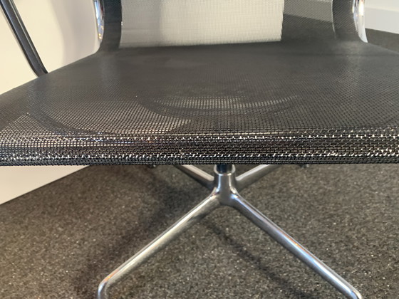 Image 1 of Vitra Ea108 Netweave Meeting Chair