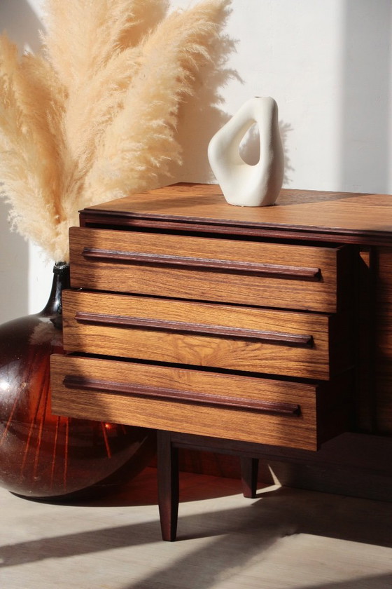 Image 1 of White & Newton Scandinavisch teakhouten dressoir | Vintage design uit de jaren 60