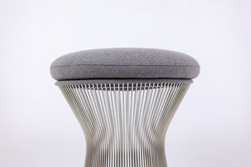 Warren Platner pour Knoll. Tabouret rond, piètement métal. Circa 1970