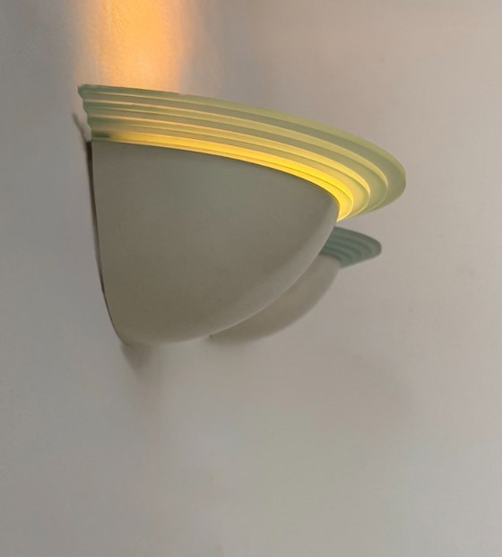 Image 1 of Paire d'appliques vintage demi-lune, perspex et métal blanc, France, 1970