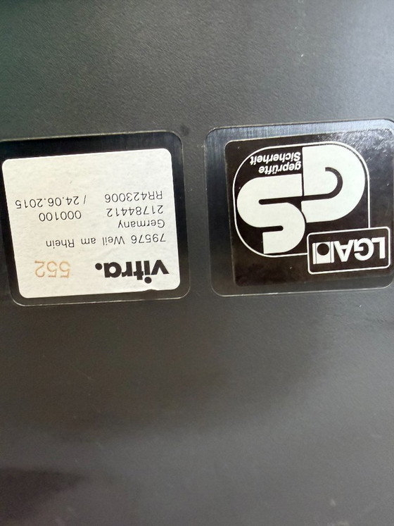 Image 1 of Poltrona Vitra Softshell