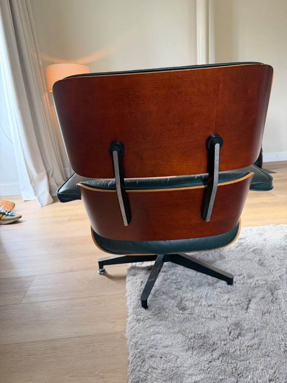 Charles & Ray Eames Lounge Chair – Swivel chairs, Leather (photo 4 of 6)