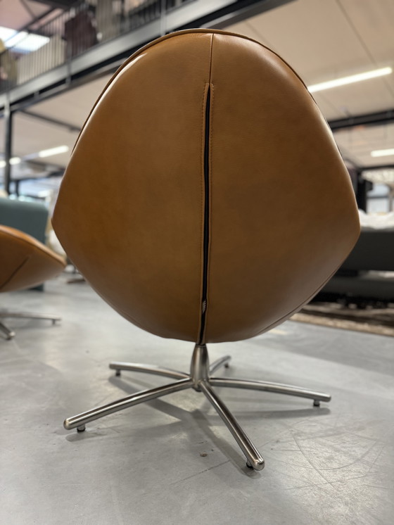 Image 1 of Label Vandenberg Hidde Soft Drehstuhl mit Gin Fußhocker Bovino Naturleder