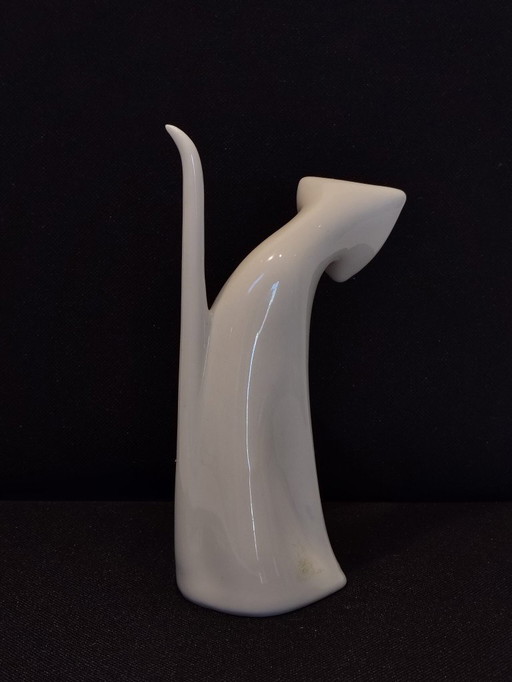 Gestileerd porseleinen beeldje van "Zittende kat", ontwerp Jaroslav Jezek 1963, uitvoering Royal Dux, Bohemen