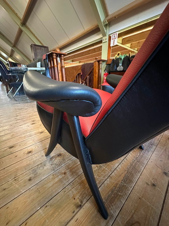 Image 1 of Artifort Hairpin Fauteuil (Model 105) nieuw gestoffeerd.