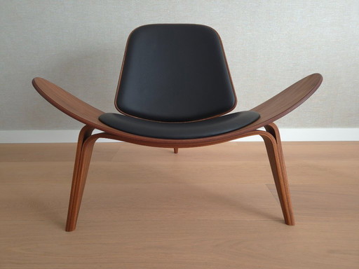 Carl Hansen & Son CH07 Shell fauteuil geolied walnoot leer