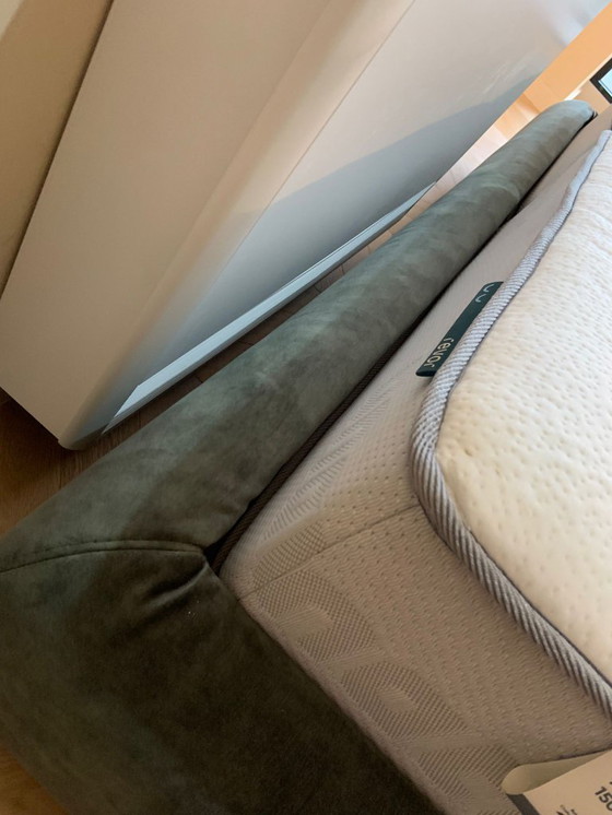 Image 1 of Lit double de luxe 180x220 – NEUF & JAMAIS UTILISÉ – 3 750 €