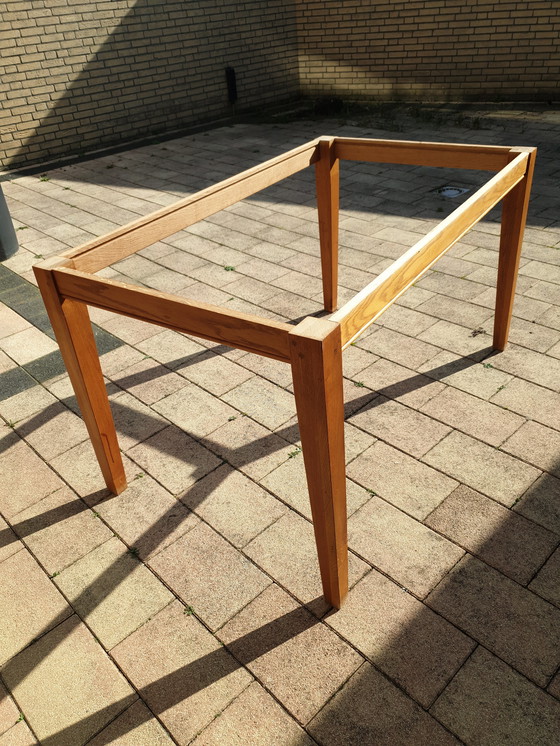 Image 1 of Eiken tafel 
