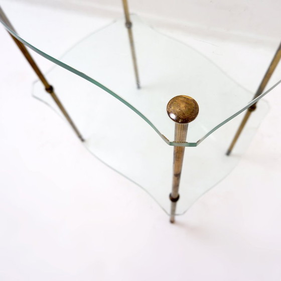 Image 1 of Table d'appoint en laiton avec double plateau en verre, style Maison Jansen - Circa 1940