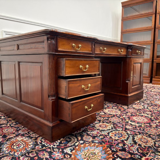Scrivania da Partner Classica Inglese in Pelle Rosso Bordeaux – Scrivanie, Leather, Wood (photo 13 of 19)