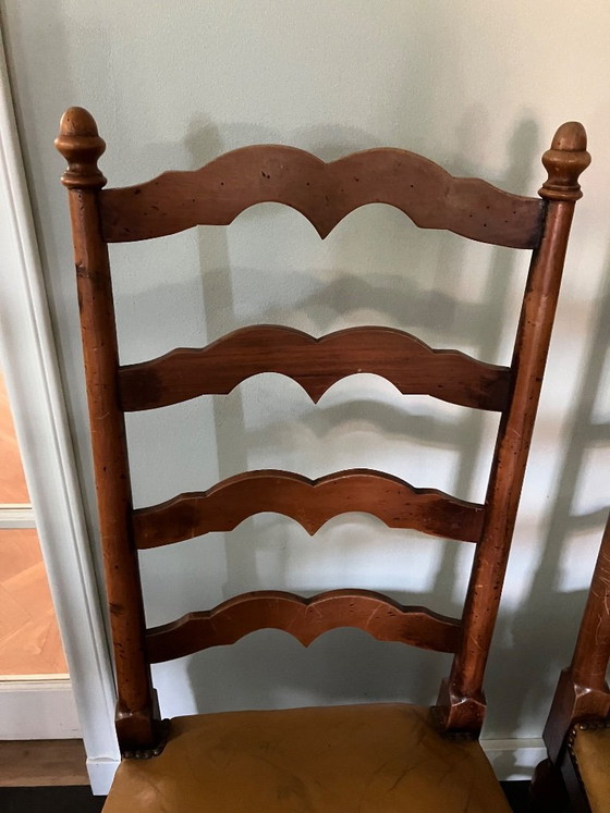 Image 1 of 4 antieke eetkamerstoelen, kersenhout