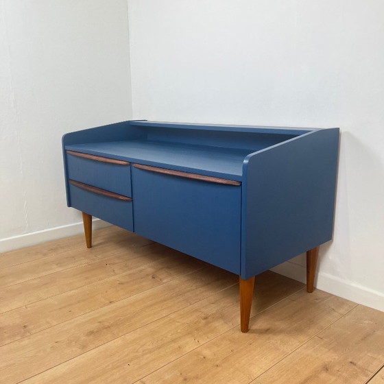 Image 1 of Laag dressoir/tv-meubel in middernachtblauw en hout, 1960