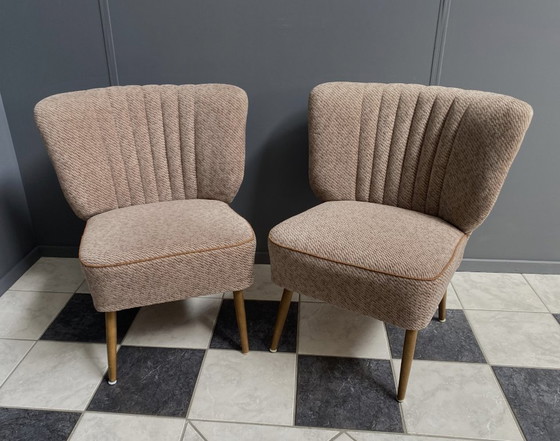 Image 1 of set van 2 bruine cocktailstoelen uit de jaren 60
