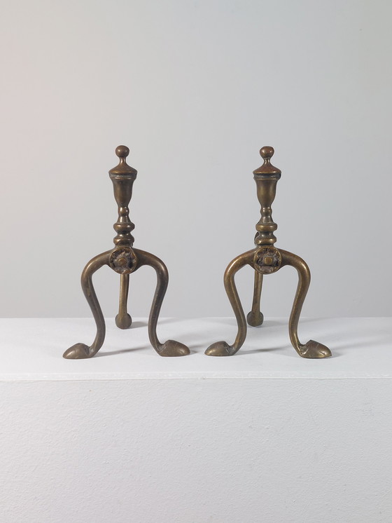 Image 1 of Paire de tréteaux de cheminée zoomorphes vintage en laiton