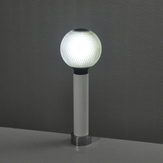 Image 1 of Vintage tafellamp in Space Age-stijl, chroom en witte lak, jaren 70.