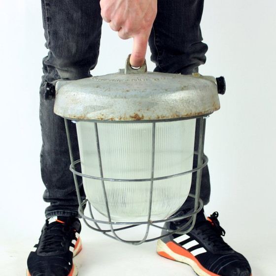 Image 1 of Industriële fabrieksplafondlamp, Tsjecho-Slowakije 1950