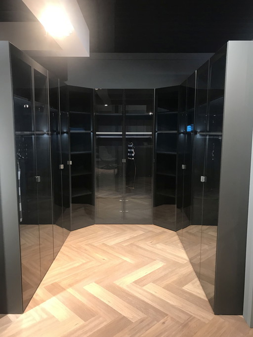 Multiforma 2 Walk-in