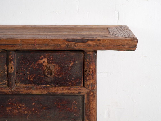 Consolle cinese antica con tre cassetti e patina scura – Cina, circa 1900 – Console (photo 35 of 40)
