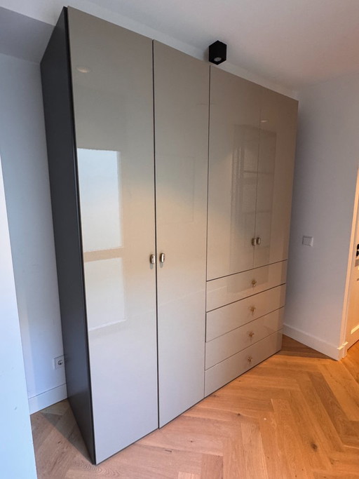 Armoire Hulsta moderne