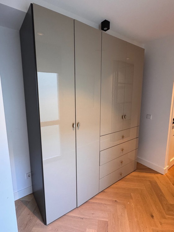 Image 1 of Armoire Hulsta moderne