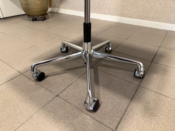 Vitra | Eames | EA219 | Black Leather & Chrome | 1 Piece – Office chairs, Aluminium (photo 13 of 15)