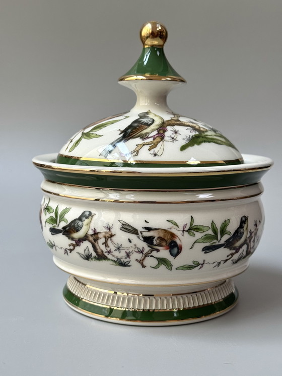 Image 1 of Fiorentine Italienische Porzellan Bonbonniere, handdekoriert, Vögel und Goldakzente