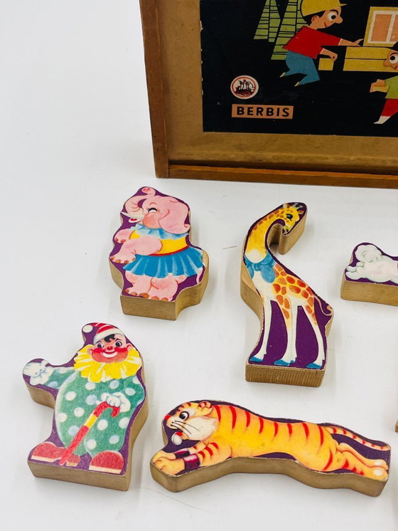 Image 1 of Caja de juguetes de madera para niños